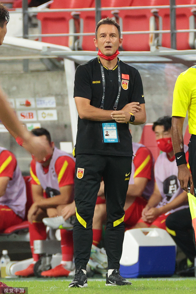 第戎门将神勇发挥多次扑救零封对手守住平局